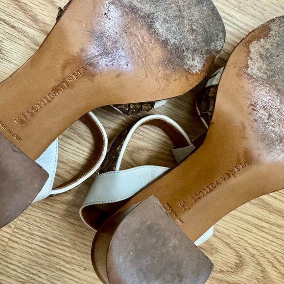 Bottega Veneta Cream and Bronze Intrecciato Heel Sandals - Picture 13 of 15